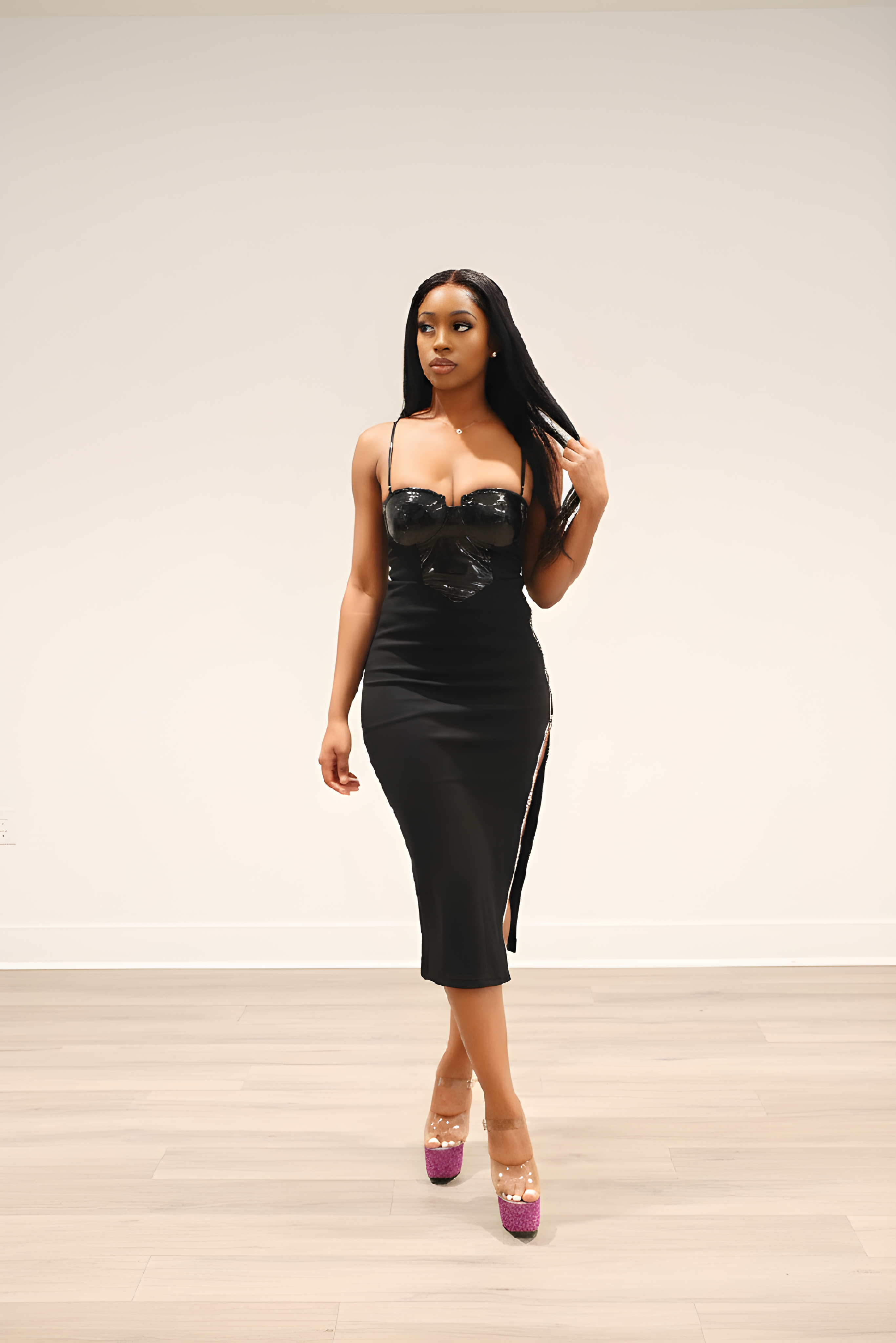 Side Zipper Bandage Dress image 0