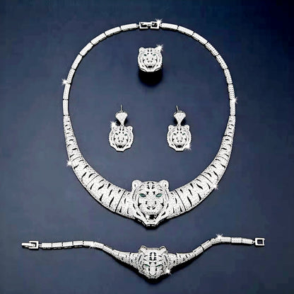 Tigar Design Necklace Set